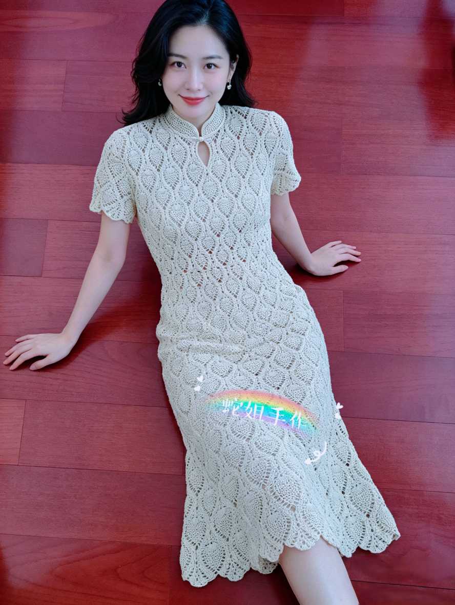 女士钩针连衣裙